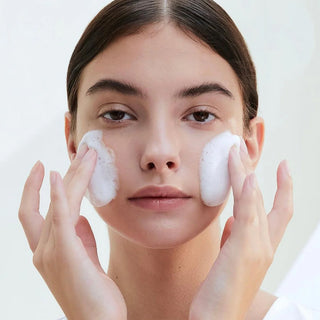 Madagascar Centella Tone Brightening Cleansing Gel Foam